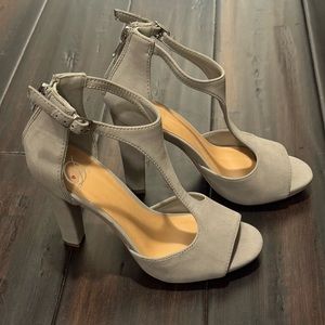 Gray Diva heels